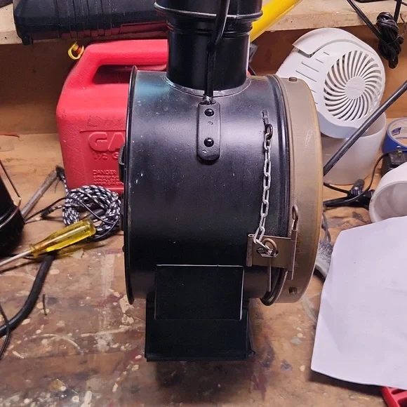 Unger Vintage Black and Gold Lantern. - Picture 4 of 8